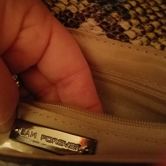 NWOT Bam Republic snake chain bag - Picture 5 of 5